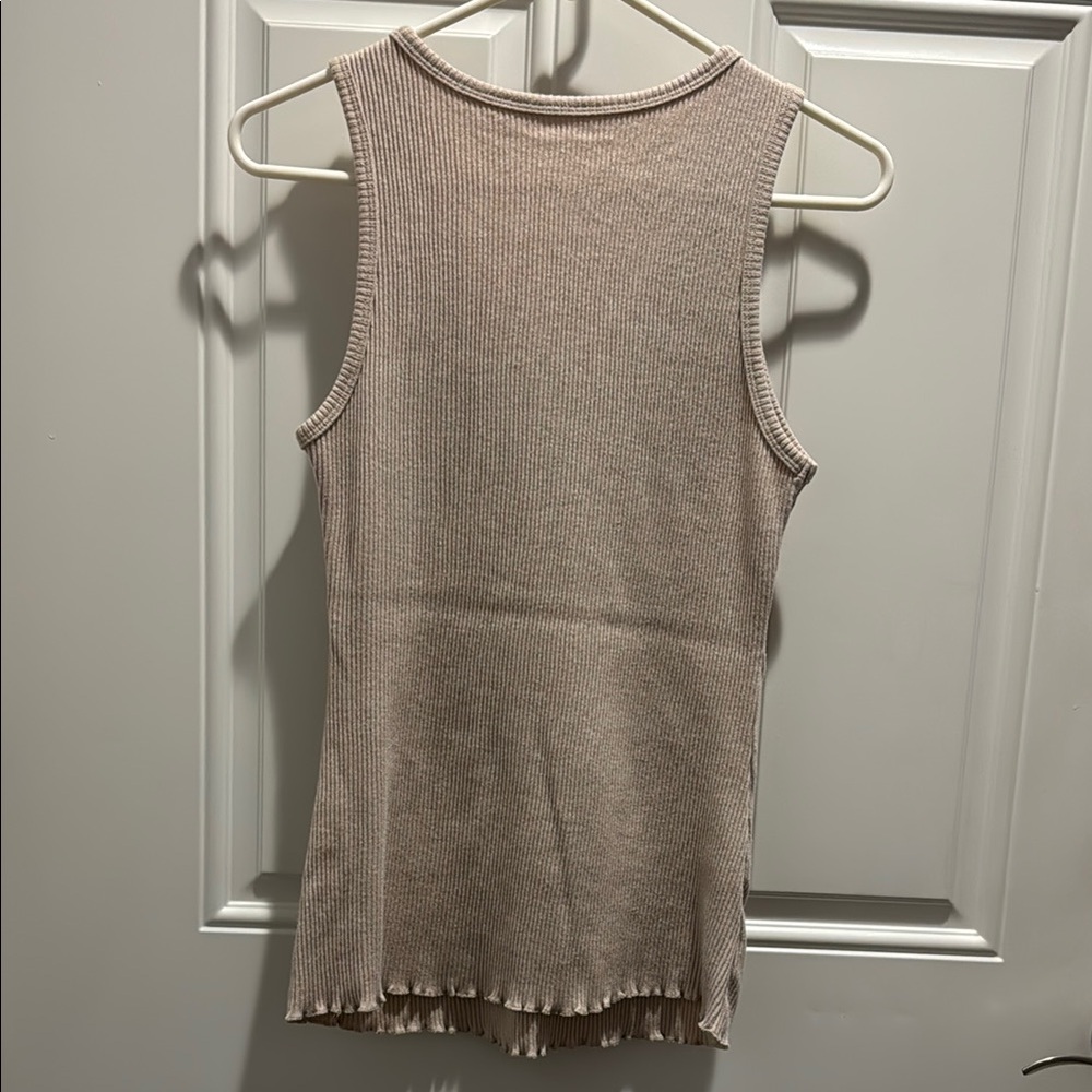 Tan Ribbed Buttoned Tank Top - Picture 2 of 4